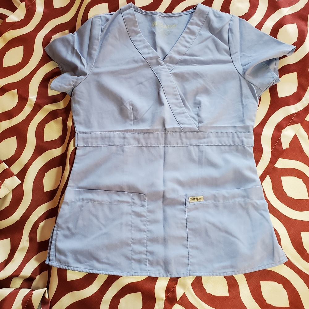 Scrub top